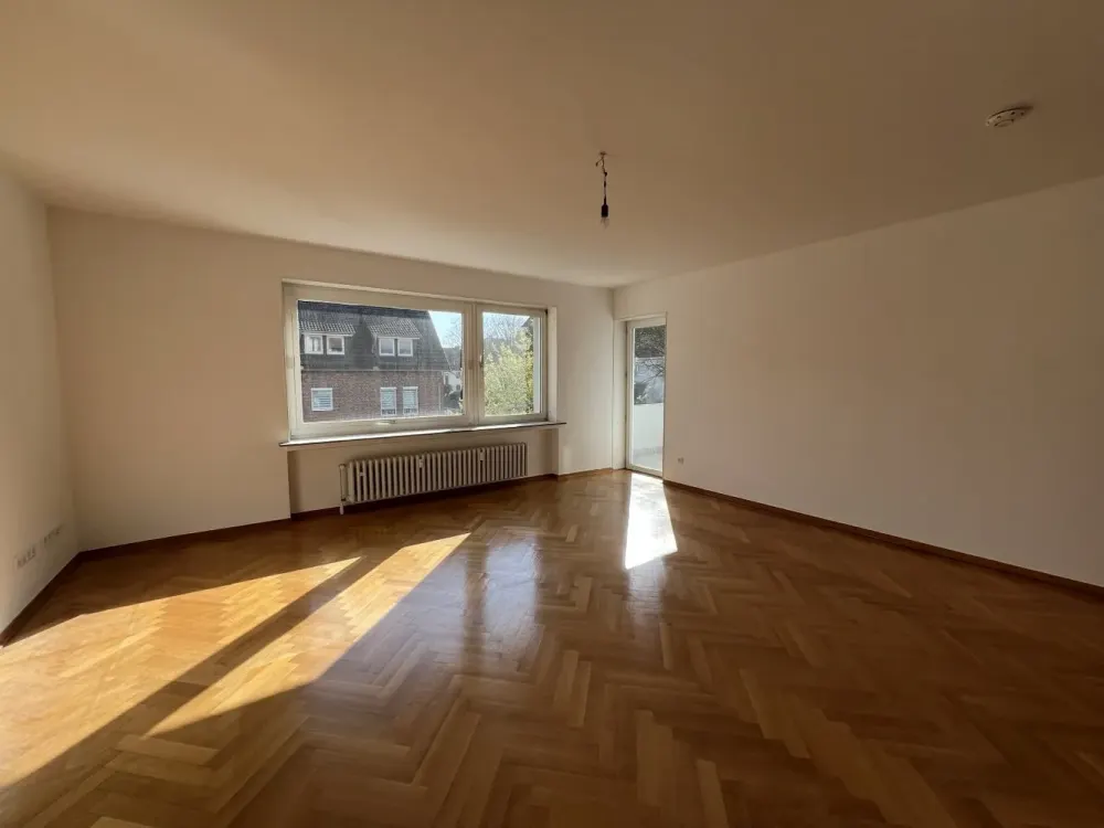 KUNZE: 4 Zimmer Wohnung mit Balkon in Langenhagen