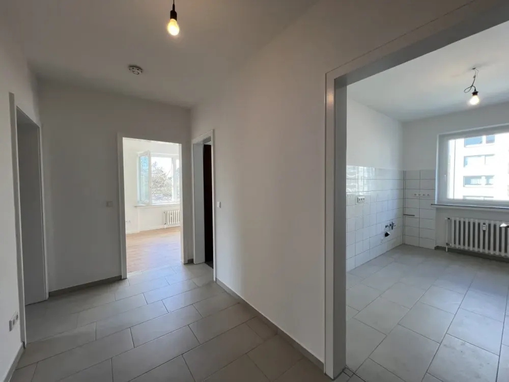 KUNZE: 4 Zimmer Wohnung mit Balkon in Langenhagen