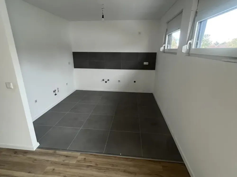 Erstbezug nach Sanierung helle 3 Zimmer-Wohnung und Terrasse