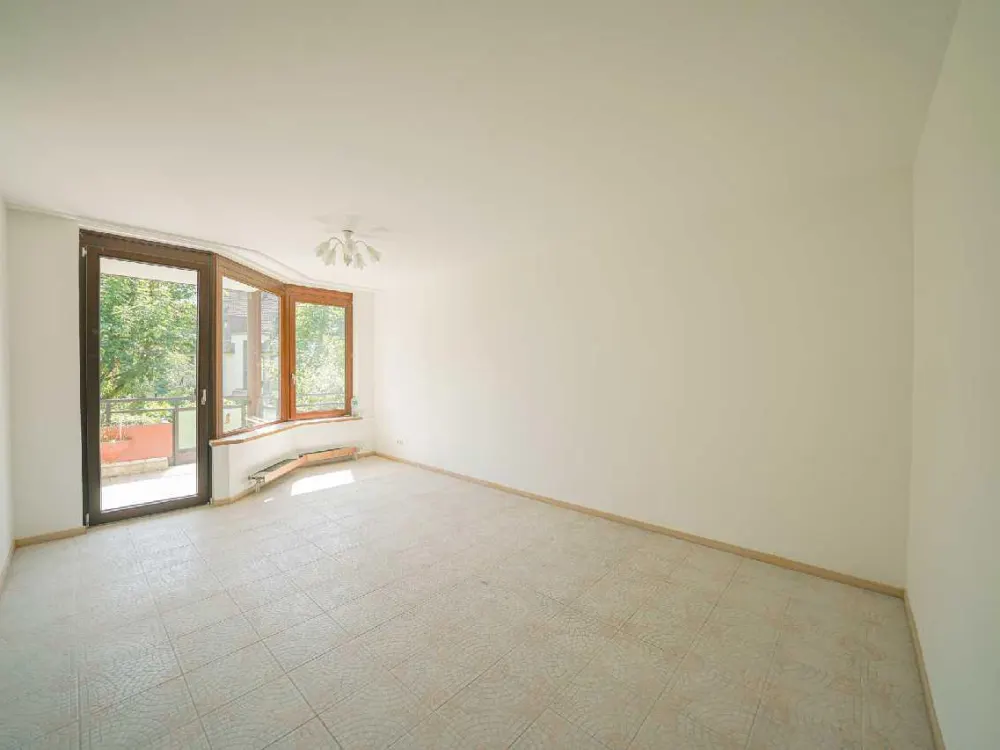 Ratingen-Ost: Schöne 2-Zimmer-Wohnung mit Balkon und Stellplatz