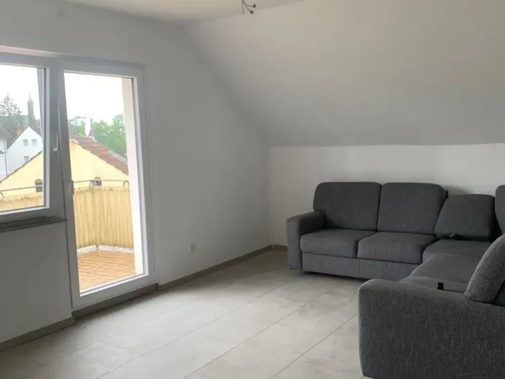 Sanierte helle Wohnung in der nähe vom Rhein