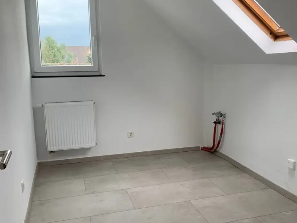 Sanierte helle Wohnung in der nähe vom Rhein