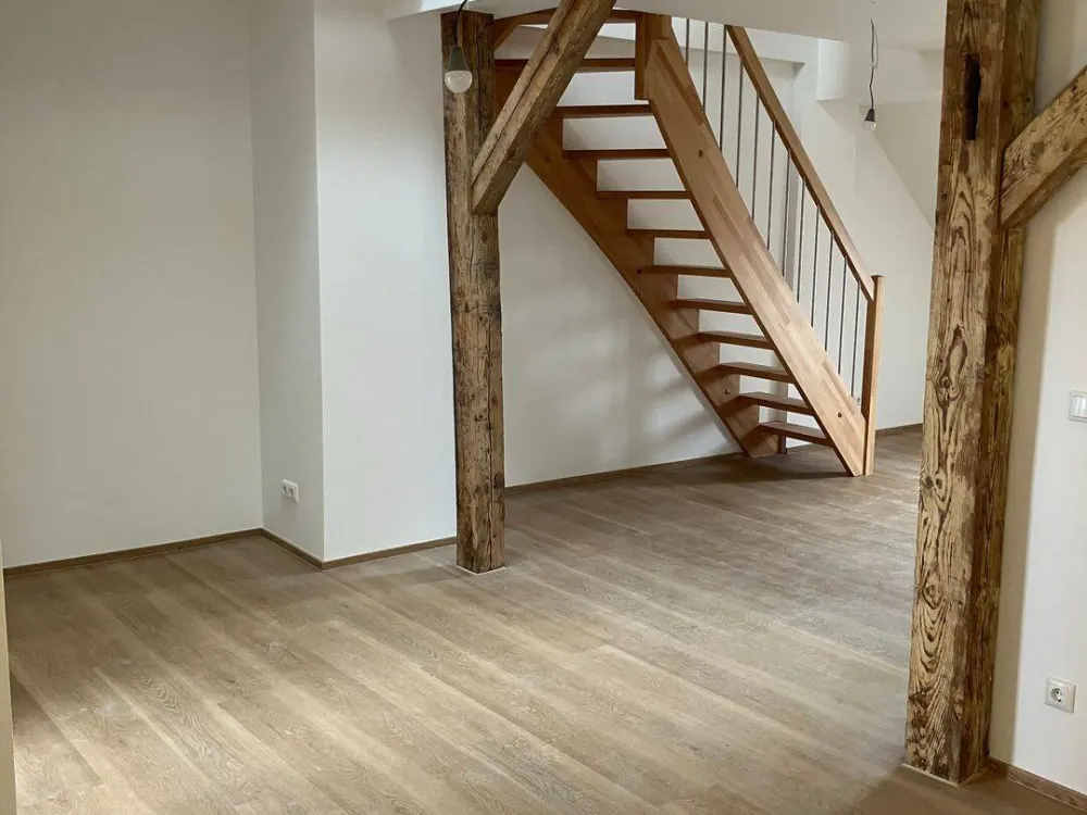 4,5-Zimmer-Neubau-Maisonette im Dachgeschoss eines Baudenkmals