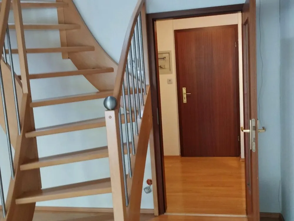 2-Room Maisonette Apartment for Rent