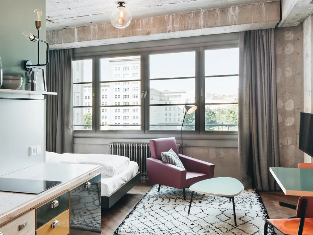 Neon Wood Student Housing - Neon Silver Apartment am Frankfurter Tor