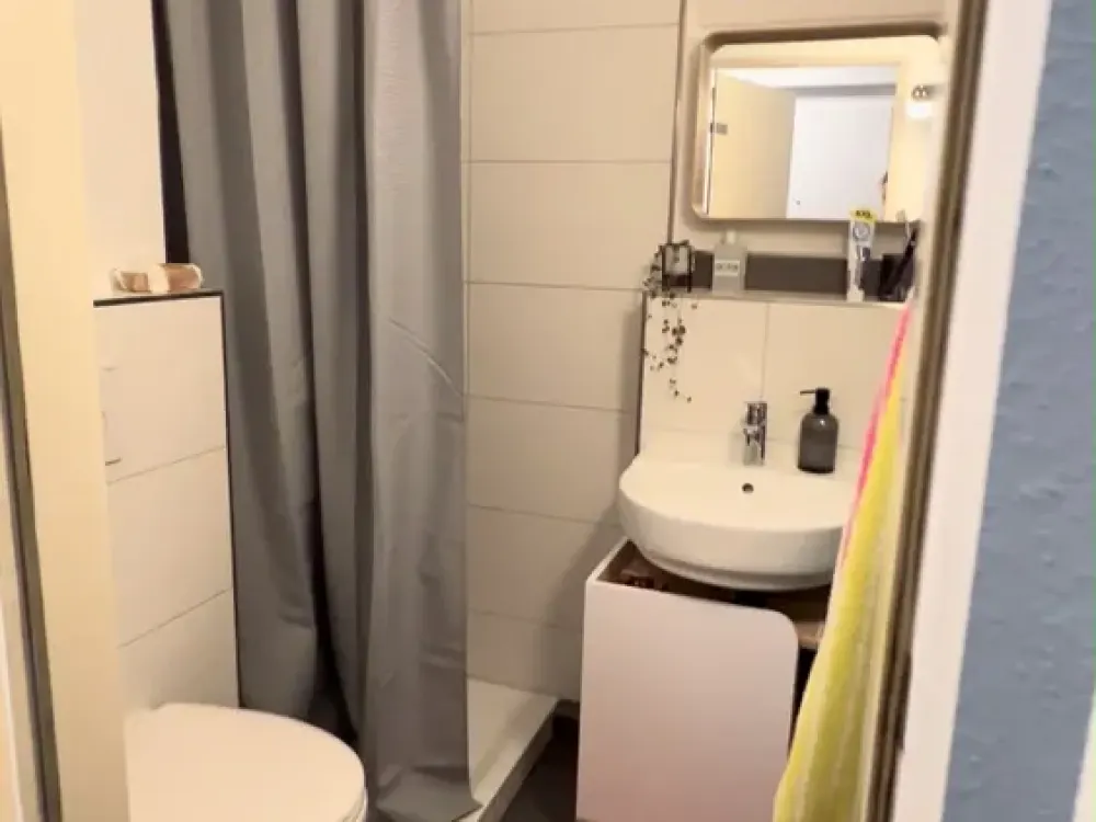 2 Rooms and Balcony Quiet + Near Train Station in Köln-Mülheim
