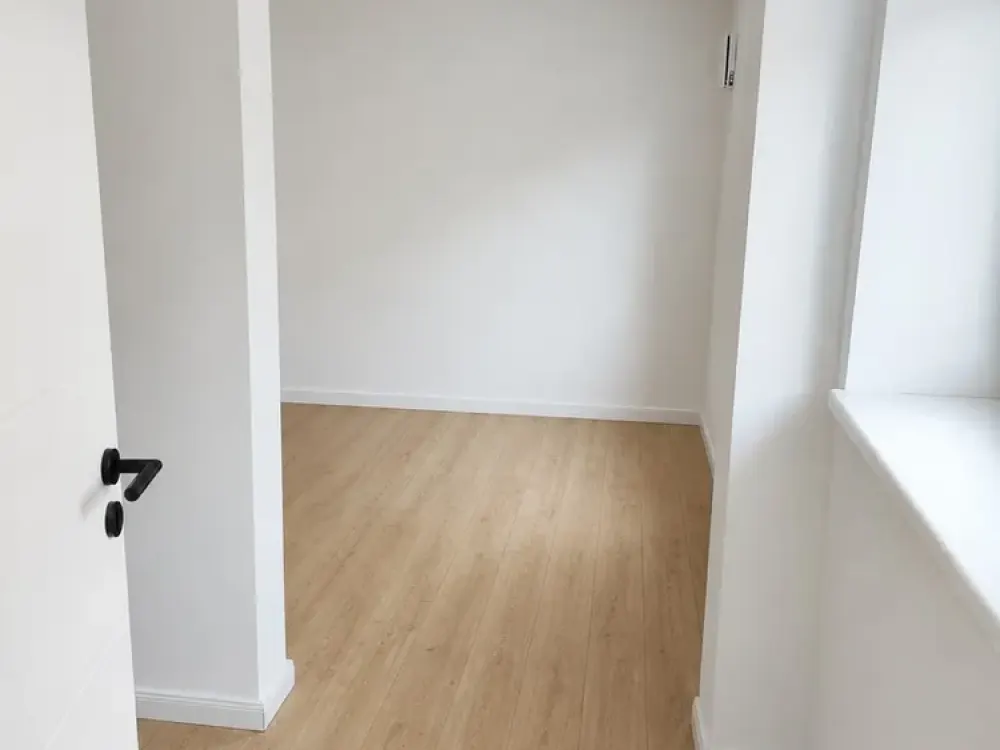 Erstbezug Neubau: Großzügige 5-Zimmer-Wohnung in ruhiger Lage von Niendorf
