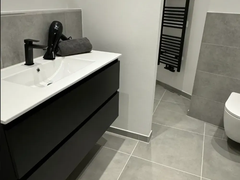 Stylish Old Building Apartment at Stannebeinplatz, Spacious, Modern and Filled with Light