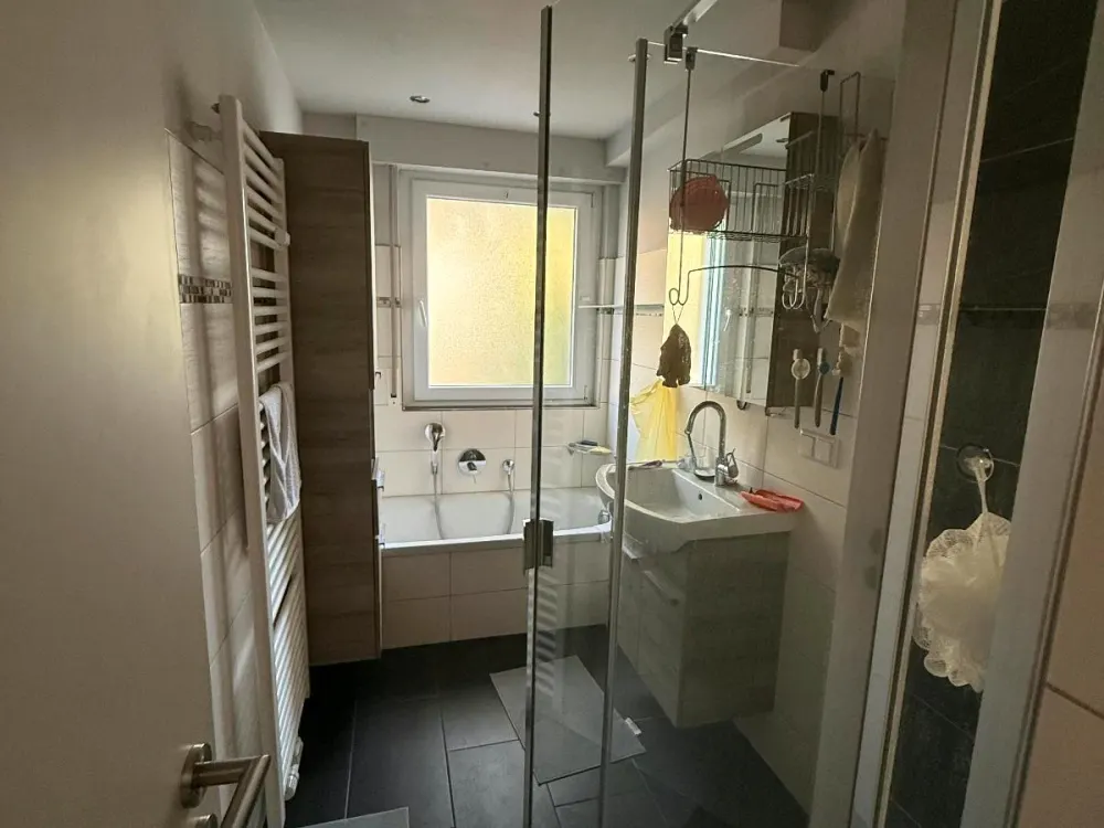 Schönes WG-Zimmer in Frankfurt-Griesheim zu vermieten!