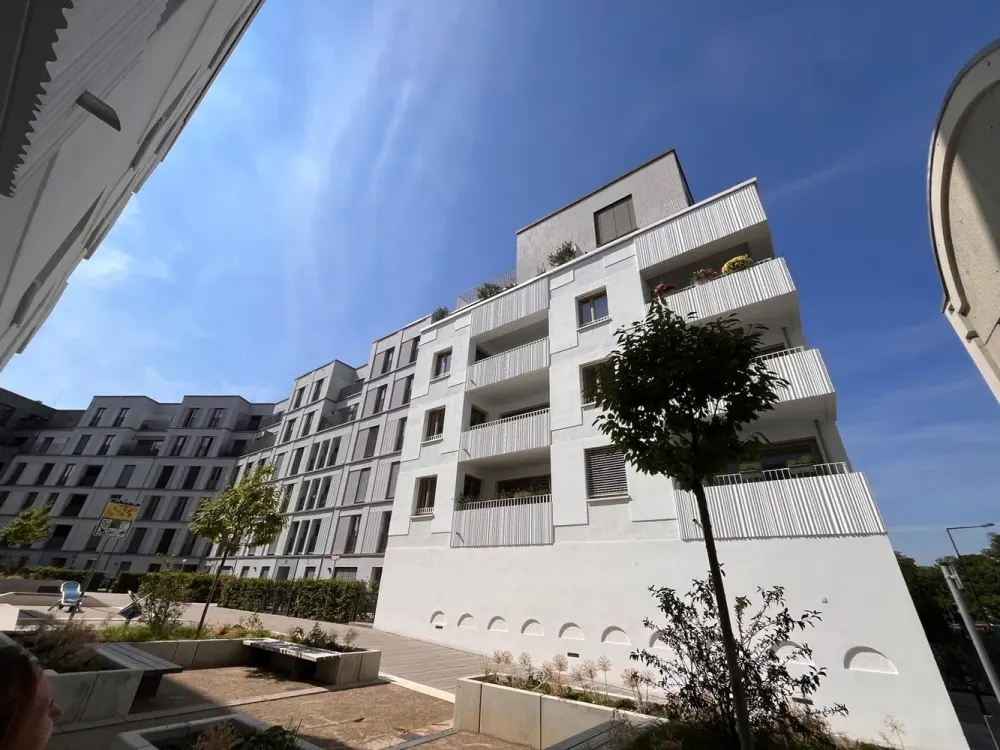 Exklusive 3-Zimmer-Wohnung in Rheinnähe, Südloggia
