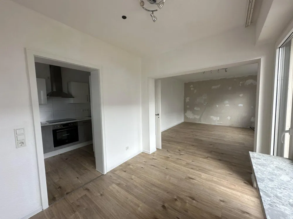 3‑Zimmer‑Obergeschosswohnung in Zweifamilienhaus mit Gartenteil