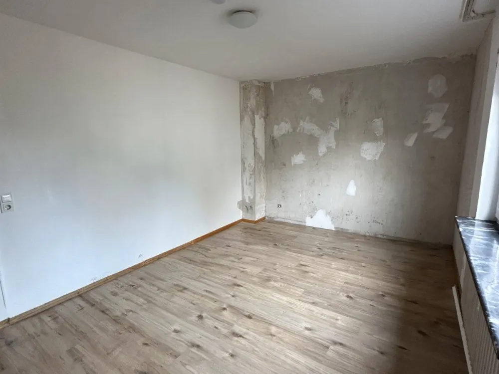 3‑Zimmer‑Obergeschosswohnung in Zweifamilienhaus mit Gartenteil