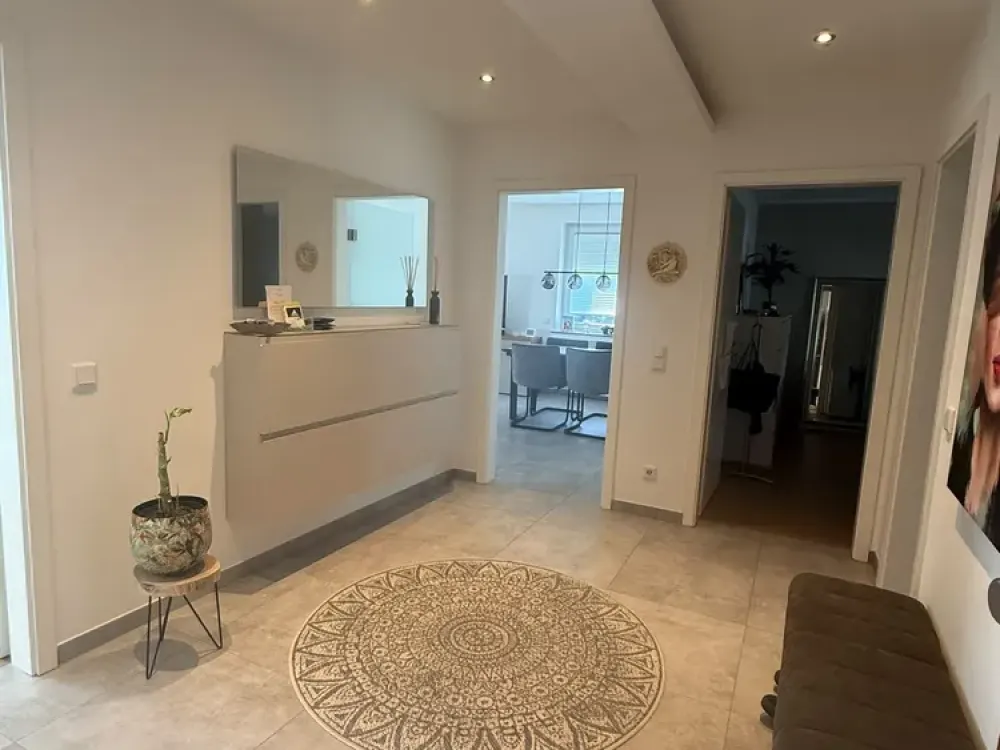 Modern, großzügig & zentral, kernsanierte 3-Zimmer-Wohnung in Ratingen-Mitte