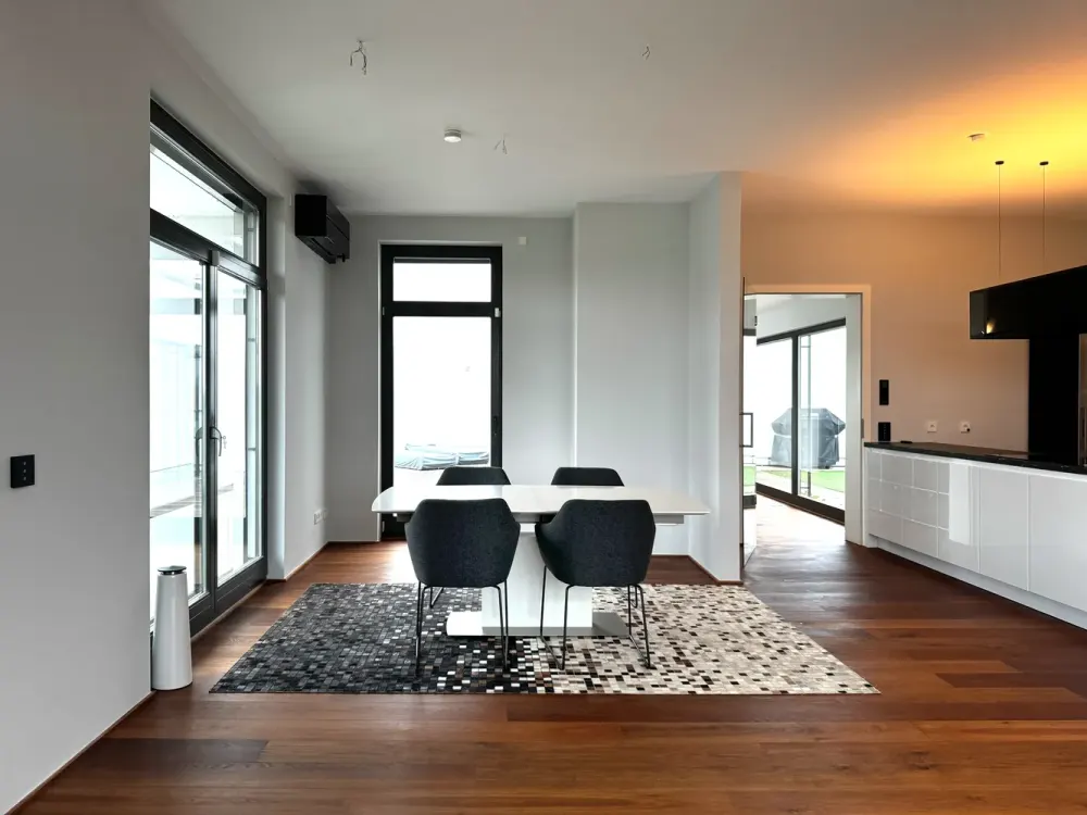 Historie & Prestige - Exklusives 3 Zimmer Penthouse am Schlosspark - Teilmöbliert