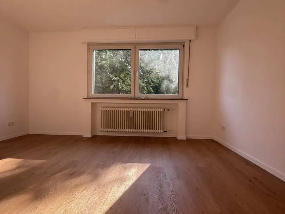 Erstbezug nach Sanierung, helle 3-Zimmer-Wohnung in ruhiger Lage