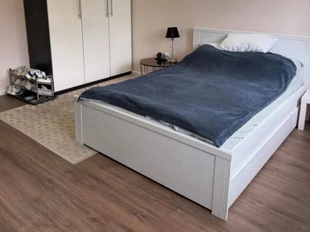 Nachmieter für vollmöblierte 1Zimmerwohnung am Hansaring gesucht