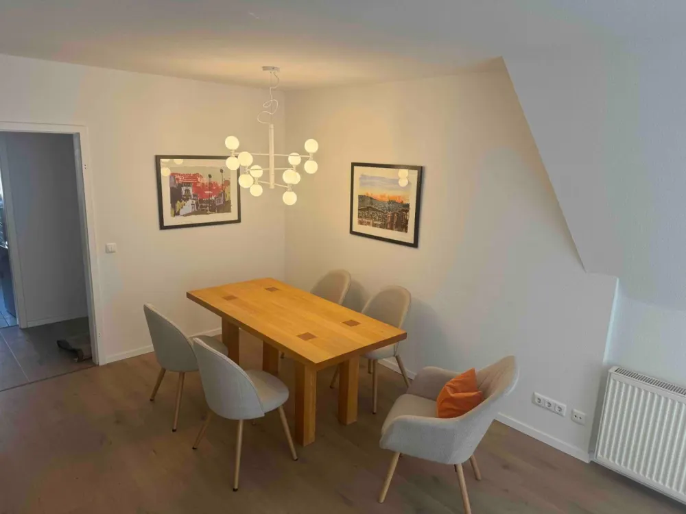 Großzügige 4-Zi Wohnung mit Dachterrasse nahe UKE