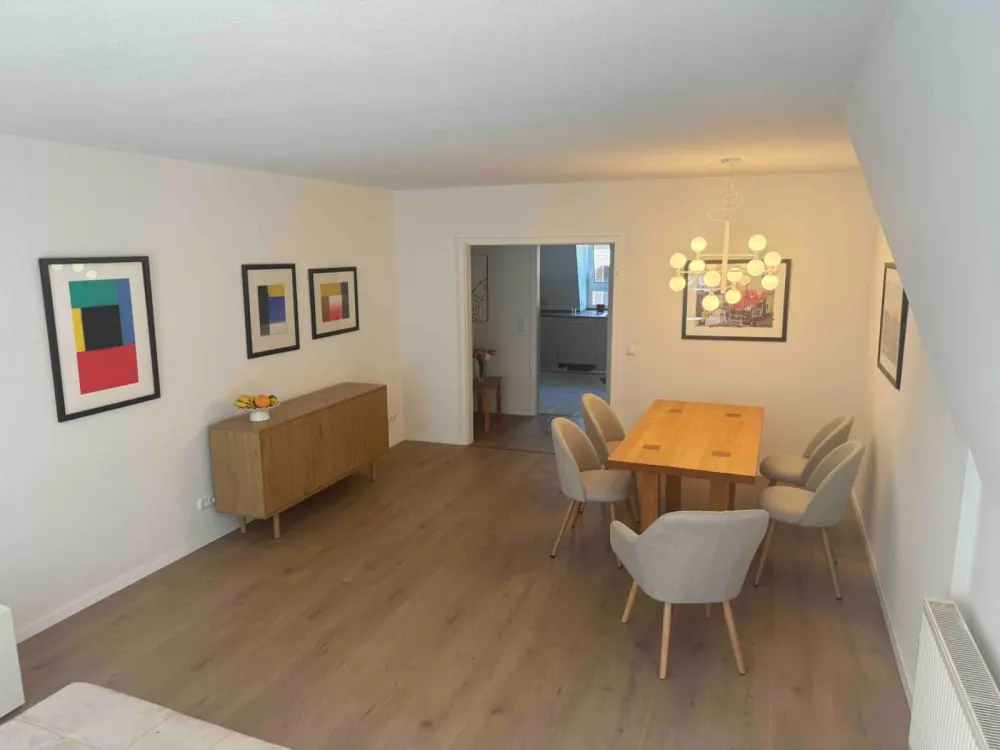 Großzügige 4-Zi Wohnung mit Dachterrasse nahe UKE