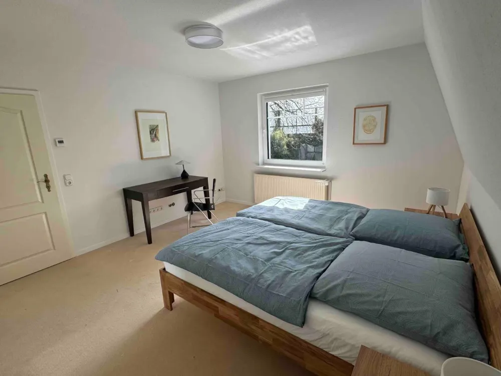 Großzügige 4-Zi Wohnung mit Dachterrasse nahe UKE