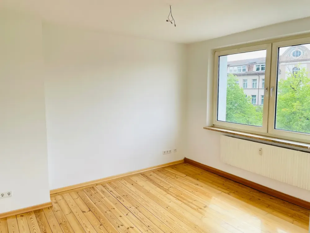Beautiful 3-Room Apartment with Balcony