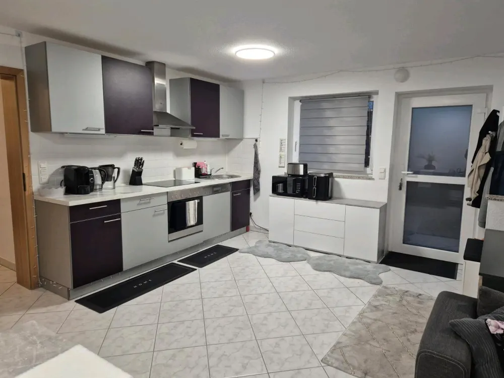 Helle 2-Zimmer Souterrainwohnung