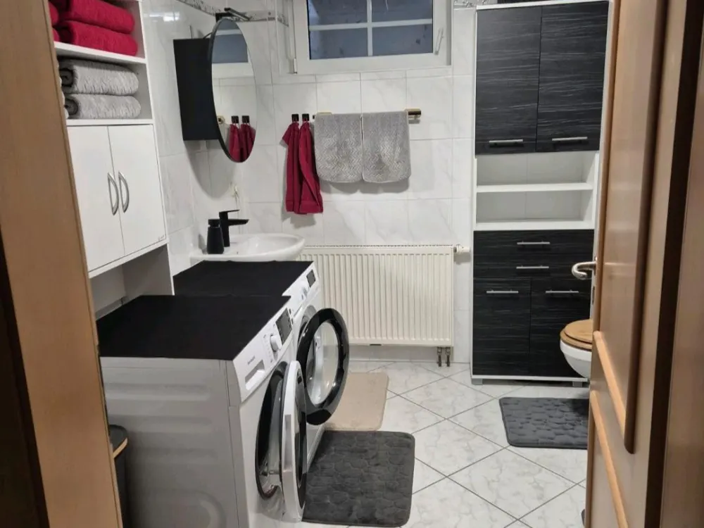 Helle 2-Zimmer Souterrainwohnung