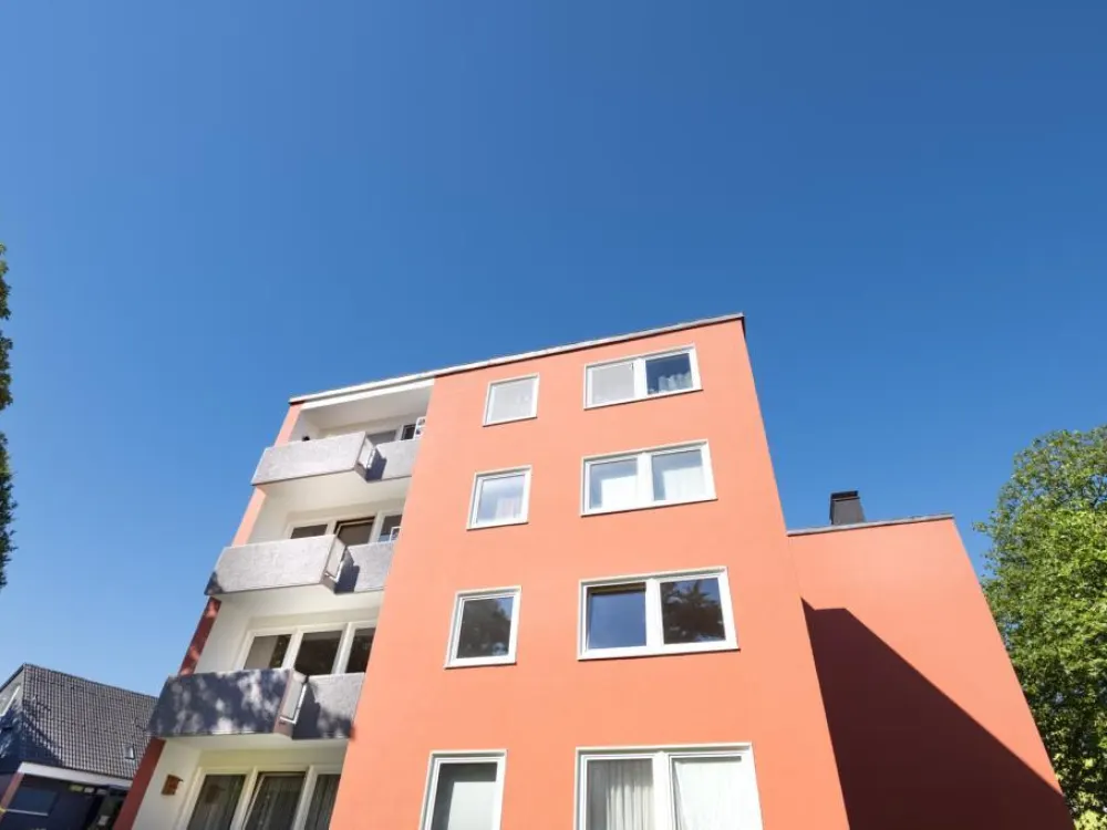 Renoviert. Bezugsfertig. Ihr Zuhause. / Renovated. Move-in ready. Your new home.