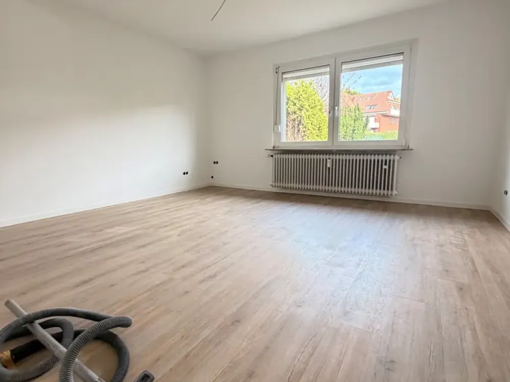 von Privat: Bevorzugtes Wohnen 1.OG: 3-Zi-Wohnung in Do-Dorstfeld