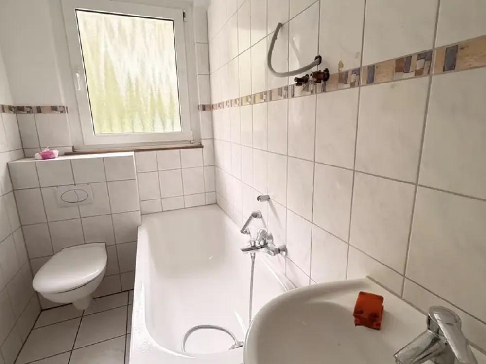 von Privat: Bevorzugtes Wohnen 1.OG: 3-Zi-Wohnung in Do-Dorstfeld