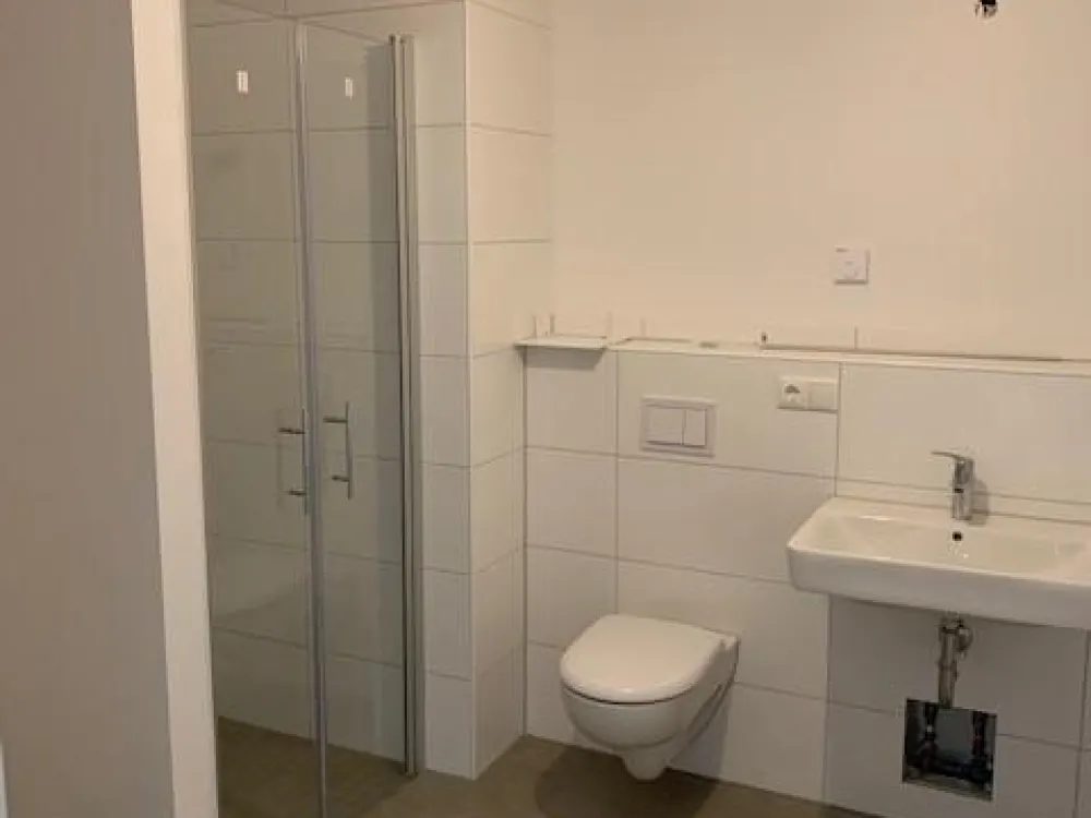 47124/47 Moderne 2-Zi.-Wohnung im Neubau von Düsseldorf-Rath sucht Nachmieter!
