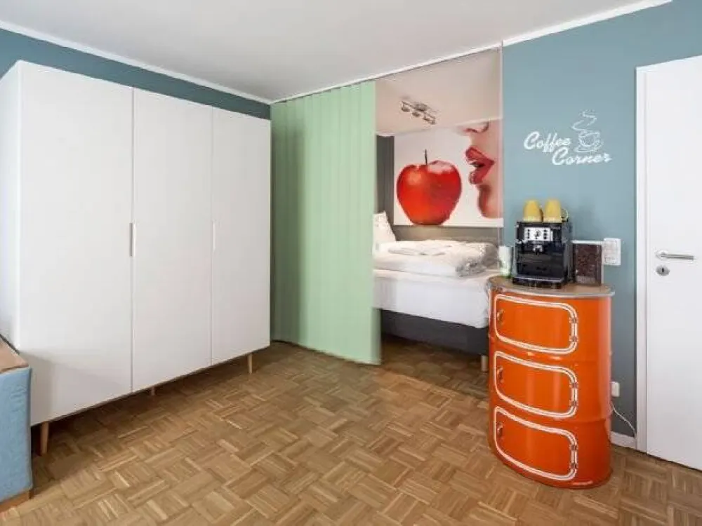 Stilvoll eingerichtetes Studio in Dresden