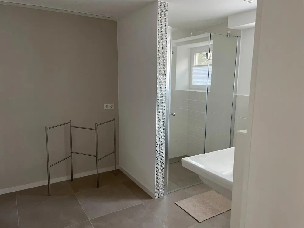 Beautiful 50sqm Apartment, Terrace in Pankow-Heinersdorf, 955 Warm