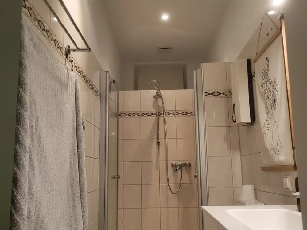 AB 01.10.! EBK ABLÖSE! 3,5-Zimmer-Wohnung direkt am Bhf. Hannover-Kleefeld