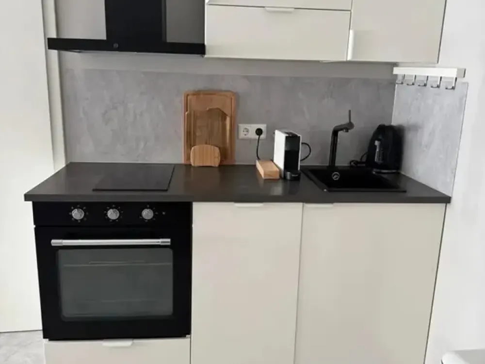 Modern & möbliertes 1-Zi Apartment / All-In-Miete inkl. Internet 🛜