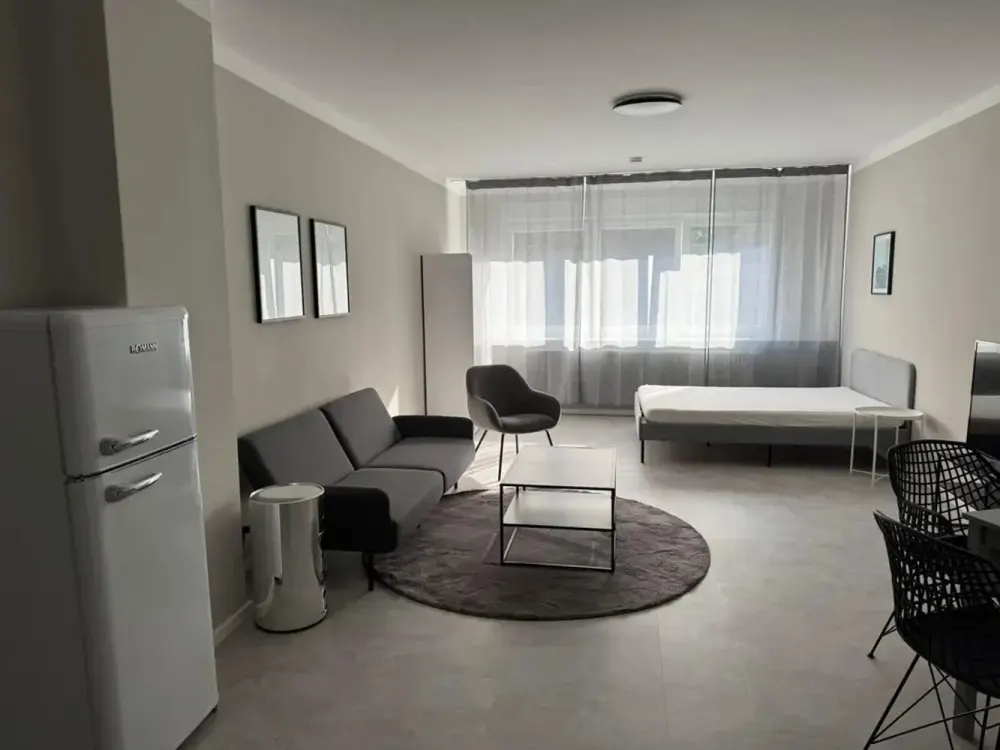 Modern & möbliertes 1-Zi Apartment / All-In-Miete inkl. Internet 🛜