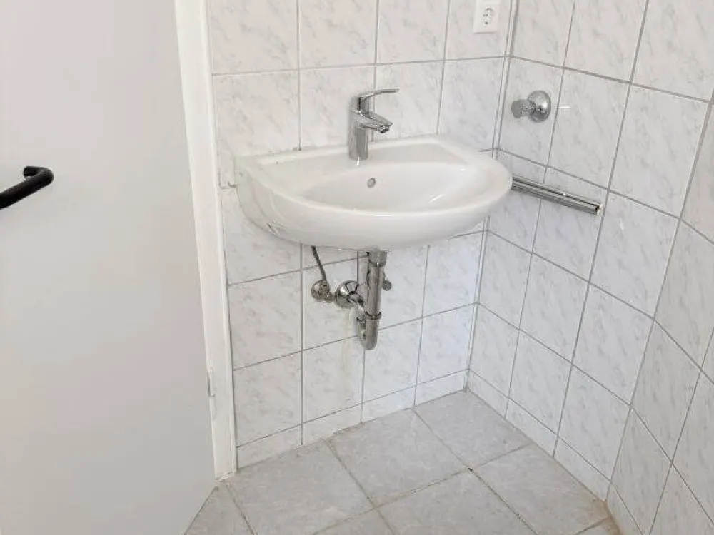 Schöne kleine 2-Zimmerwohnung mit Balkon mitten in Derendorf!