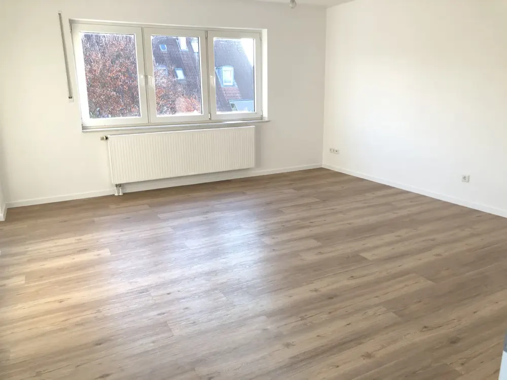 Zentrale 1,5-Zi.-Seniorenwohnung | Barrierefrei | Wintergarten | Aufzug | Kernsaniert