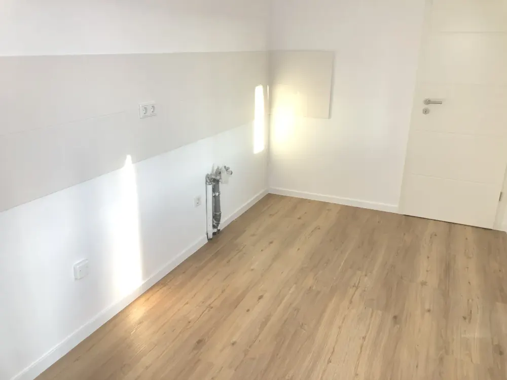 Zentrale 1,5-Zi.-Seniorenwohnung | Barrierefrei | Wintergarten | Aufzug | Kernsaniert