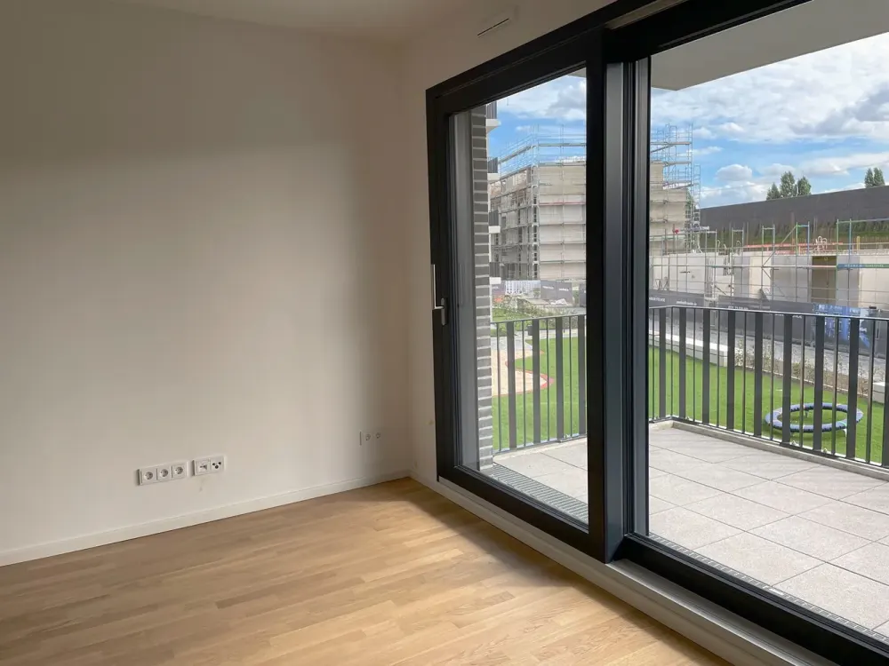 Ehrenfeld: Neuwertige 2-Zi.-Whg mit Designerküche, Balkon und Tiefgarage in cooler Lage