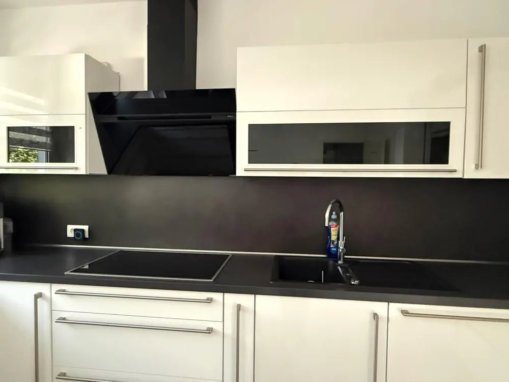 Helle und großzügige 3,5-Zimmer-Wohnung mit Balkon