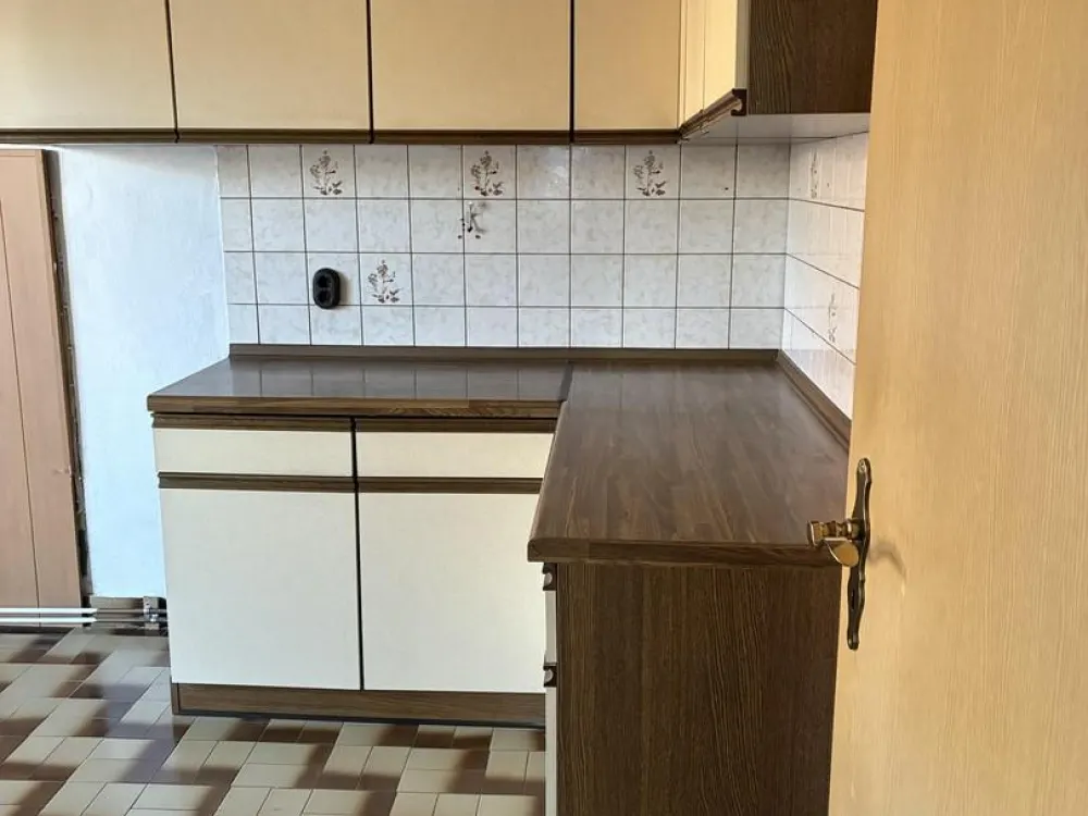 Cozy Apartment for Hobbyists