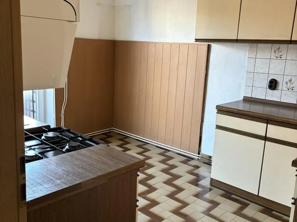 Cozy Apartment for Hobbyists