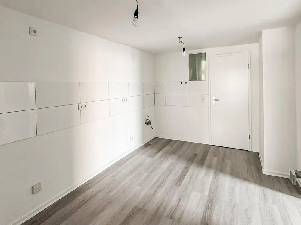 2 Zimmer - Zentrale Lage - Frisch renoviert