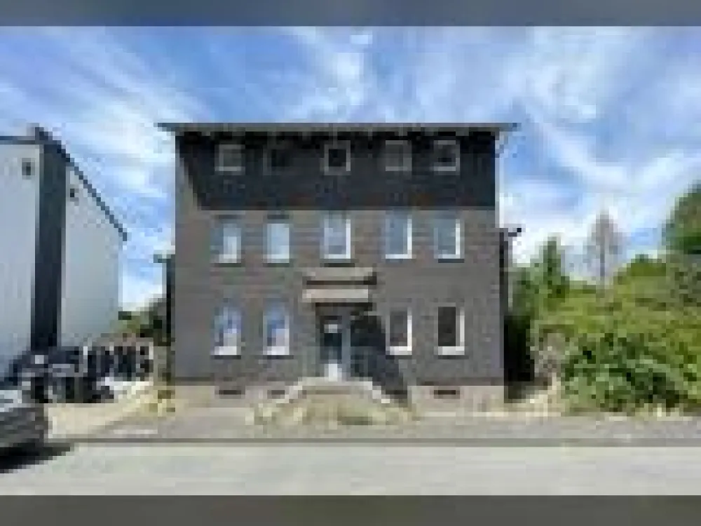 2 Zimmer - Zentrale Lage - Frisch renoviert