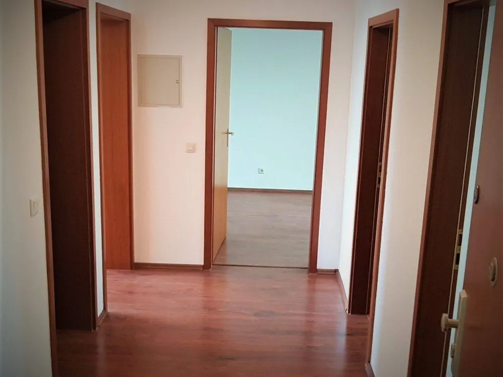 3-Zi.-Whg. in Düsseldorf-Hassels mit drei Balkonen und TG-Stellplatz