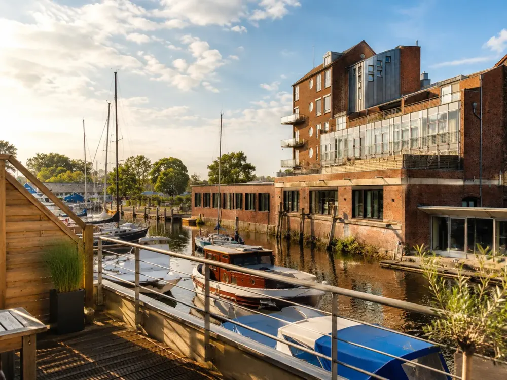 Attraktive Wohnung in Buxtehude mit Blick auf den schönen Hafen!
