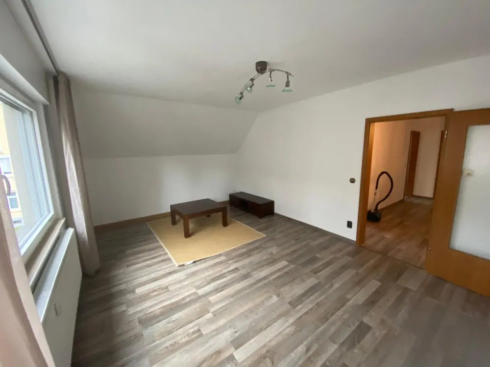 Nachmieter gesucht - 2 Zimmer, DG Wohnung in Solingen-Ohligs