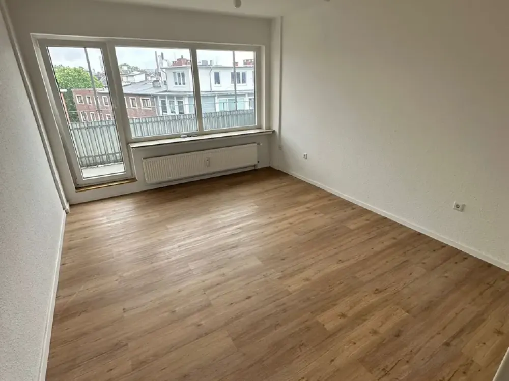 HB-Innenstadt, 2-Zi, 63qm, EBK, Duschbad/WC, 2 Balkone