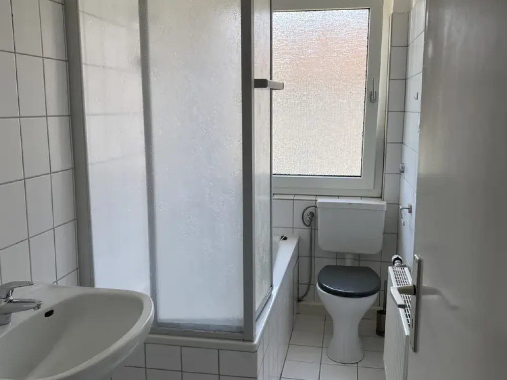 Wohnung mit Balkon und großem Potenzial in Top-Lage, Ihre Chance auf ein neues Zuhause!