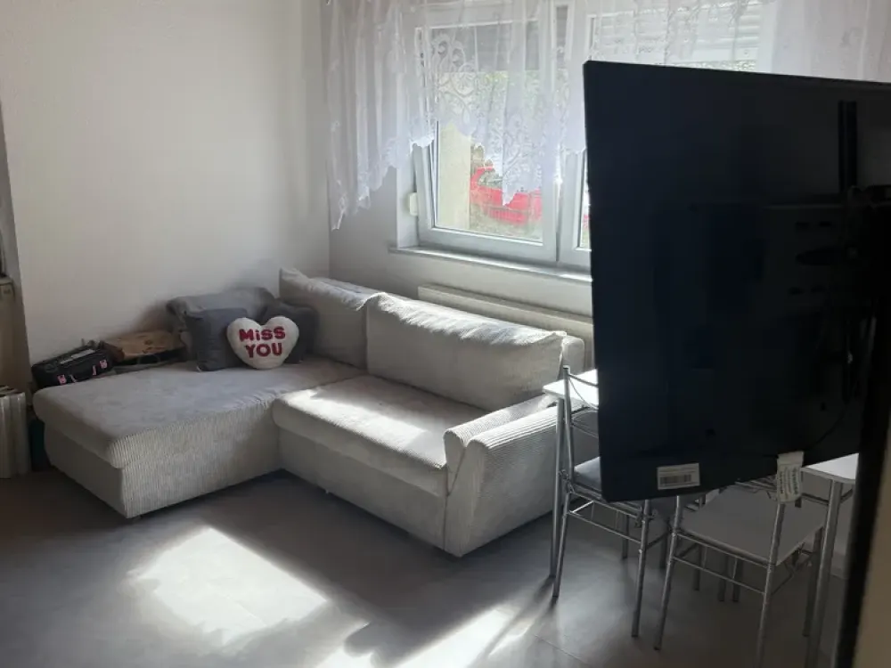 Exklusive, gepflegte 2-Zimmer-EG-Wohnung mit EBK in Eberdingen